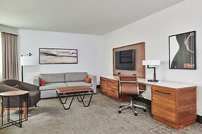DoubleTree by Hilton Fullerton