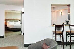 DoubleTree by Hilton Fullerton