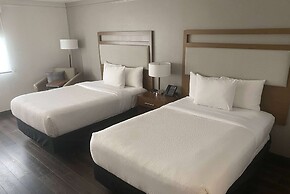 La Quinta Inn & Suites by Wyndham Ft Lauderdale Cypress Cr