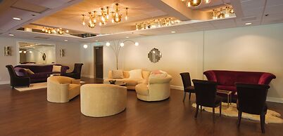 Ashland Hills Hotel & Suites