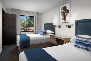 Ashland Hills Hotel & Suites