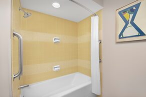 Ashland Hills Hotel & Suites