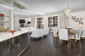 Ashland Hills Hotel & Suites