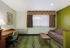 Quality Inn & Suites Medford Airport