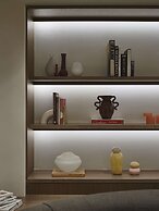 Vogue Hotel Montreal Downtown, Curio Collection by Hilton