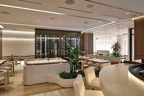 Vogue Hotel Montreal Downtown, Curio Collection by Hilton