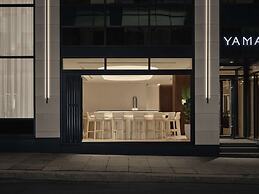 Vogue Hotel Montreal Downtown, Curio Collection by Hilton