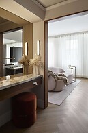 Vogue Hotel Montreal Downtown, Curio Collection by Hilton