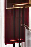 Vogue Hotel Montreal Downtown, Curio Collection by Hilton