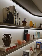 Vogue Hotel Montreal Downtown, Curio Collection by Hilton