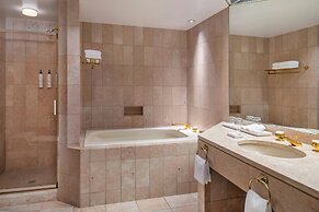 Metropolitan Hotel Vancouver