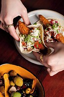 Metropolitan Hotel Vancouver