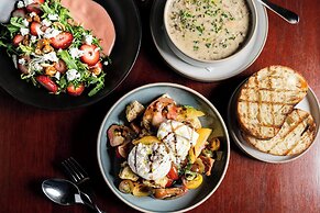 Metropolitan Hotel Vancouver