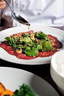 Metropolitan Hotel Vancouver