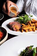 Metropolitan Hotel Vancouver