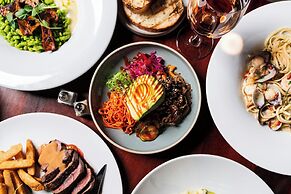 Metropolitan Hotel Vancouver