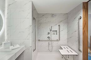 Metropolitan Hotel Vancouver