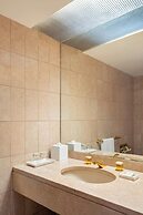 Metropolitan Hotel Vancouver