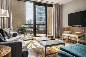 Metropolitan Hotel Vancouver