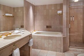 Metropolitan Hotel Vancouver