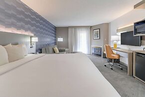 Comfort Inn & Suites At Dollywood Lane