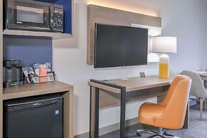 Comfort Inn & Suites At Dollywood Lane