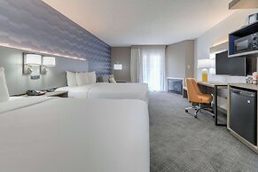 Comfort Inn & Suites At Dollywood Lane