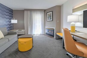 Comfort Inn & Suites At Dollywood Lane