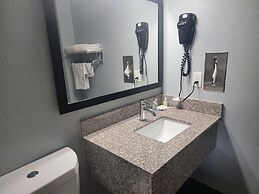 Quality Inn Grand Rapids Near Dowtown