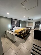 Super 8 Wyndham McAllen Downtown- City Center-Plaza Mall-Airport