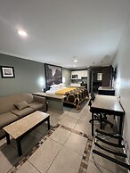 Super 8 Wyndham McAllen Downtown- City Center-Plaza Mall-Airport