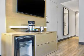 DoubleTree by Hilton Davenport