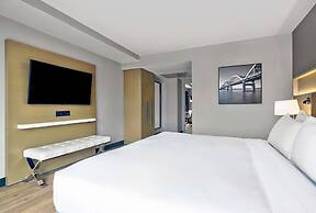 DoubleTree by Hilton Davenport