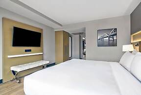 DoubleTree by Hilton Davenport