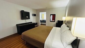 Super 7 Inn By OYO Tupelo Hwy 178