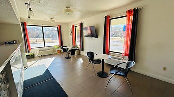 Super 7 Inn By OYO Tupelo Hwy 178