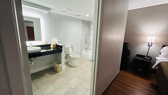 Super 7 Inn By OYO Tupelo Hwy 178