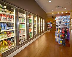 Rosen Inn, closest to Universal