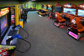 Rosen Inn, closest to Universal