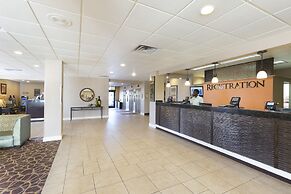 Rosen Inn, closest to Universal