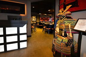 Rosen Inn, closest to Universal