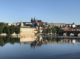 Ambassador Zlatá husa