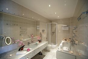 Ambassador Zlatá husa