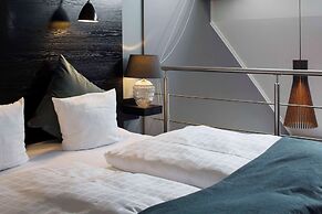 Scandic Front