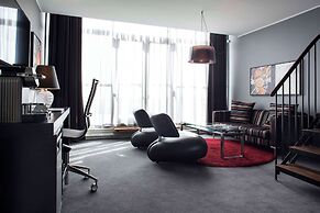 Scandic Front