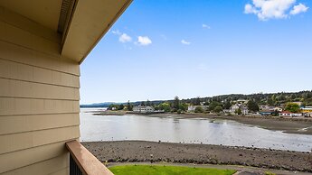 Best Western Plus Silverdale Beach Hotel