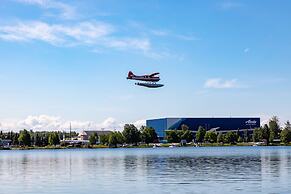 Coast Inn at Lake Hood