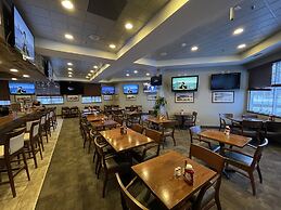 Coast Inn at Lake Hood