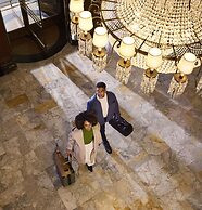 The Benson Portland, Curio Collection by Hilton