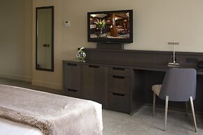 The Benson Portland, Curio Collection by Hilton